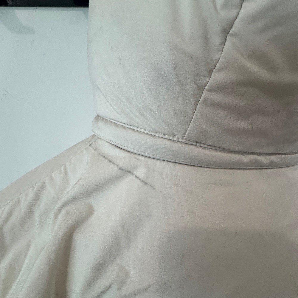 Aritzia Super Puff Bomber - Pearl Matte - Picture 3 of 7